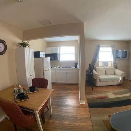 Private One-Bedroom 8 -Directly Across From Beach St. Pete Beach Luaran gambar